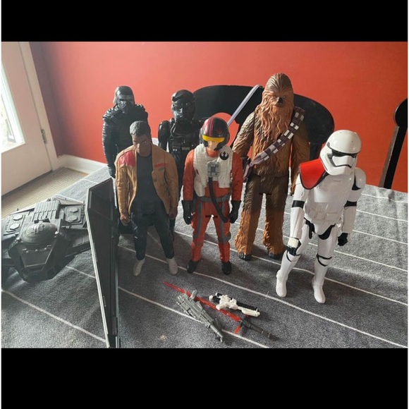 Star Wars action figures - Picture 1 of 1